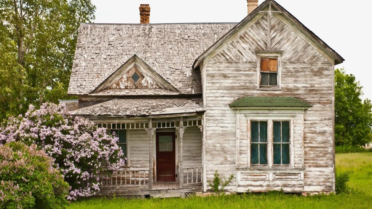 Top Maintenance Tips for Older Houses in the UK